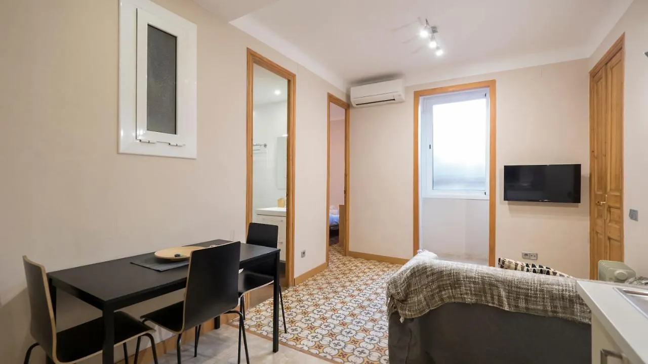 Apartment Acogedor Apartamento De 2 Dormitorios Barcelona